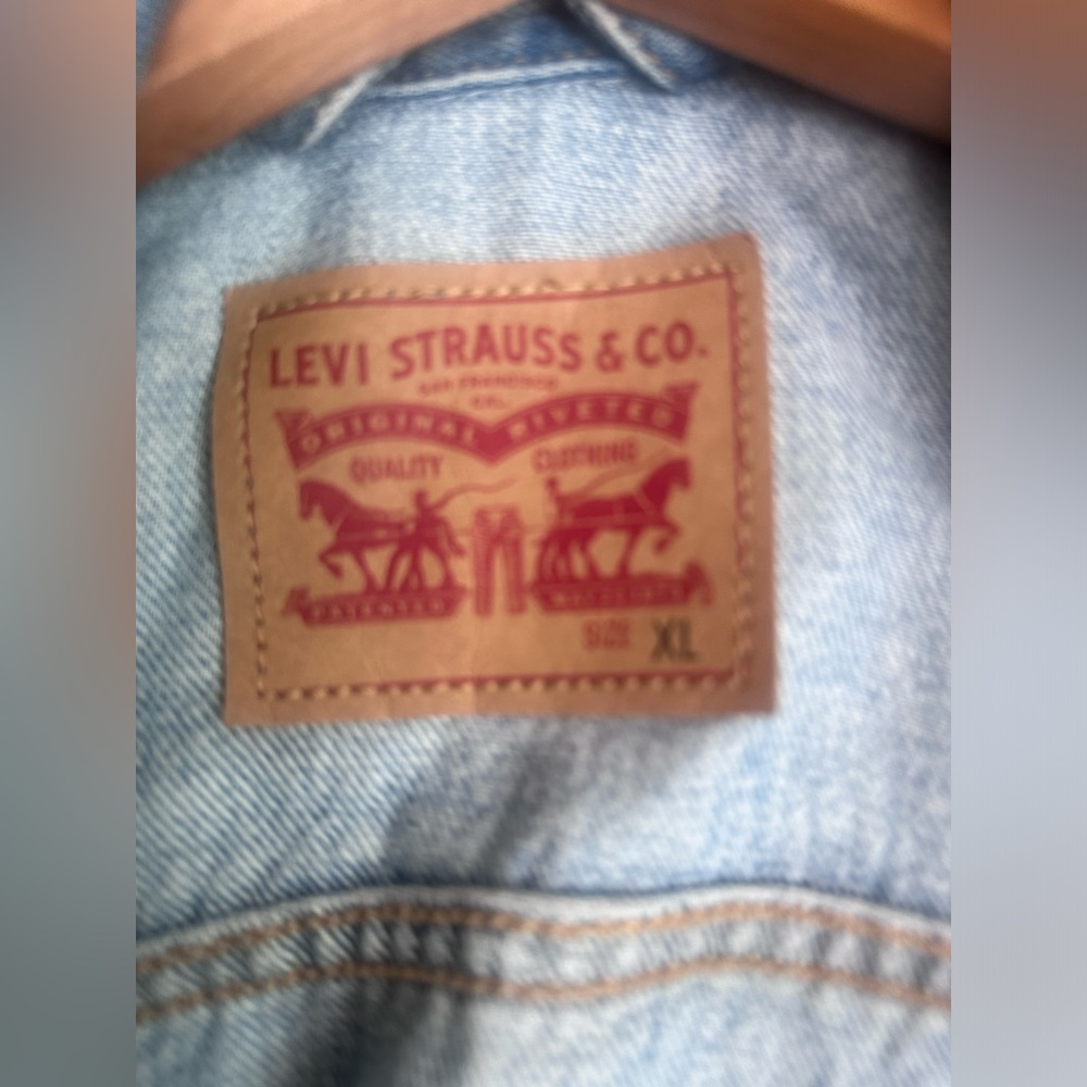 Levi’s Women’s Denim Jacket With Patchwork Hearts… - image 3